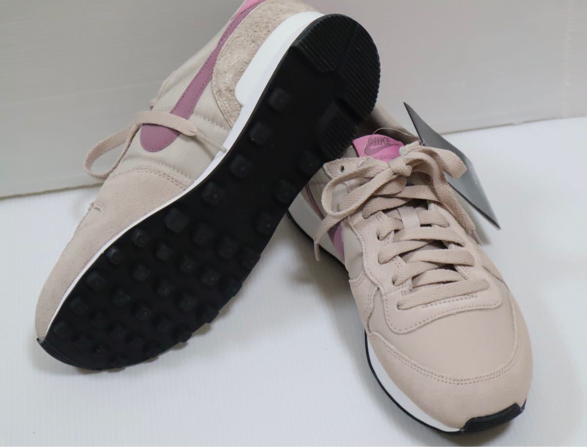 新品 24センチ NIKE ナイキ ウィメンズ インターナショナリスト 新品 24センチ NIKE ナイキ ウィメンズ インターナショナリスト