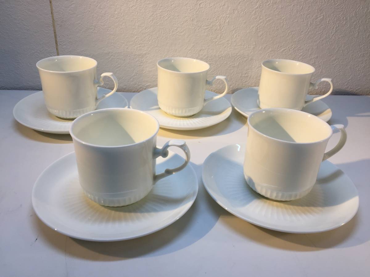 Narumi Bone China Made In Japan ナルミ カップ ソーサー5客 白色 日本代购 买对网 Narumi Bone China Made In Japan ナルミ カップ ソーサー5客 白色 日本代购 买对网