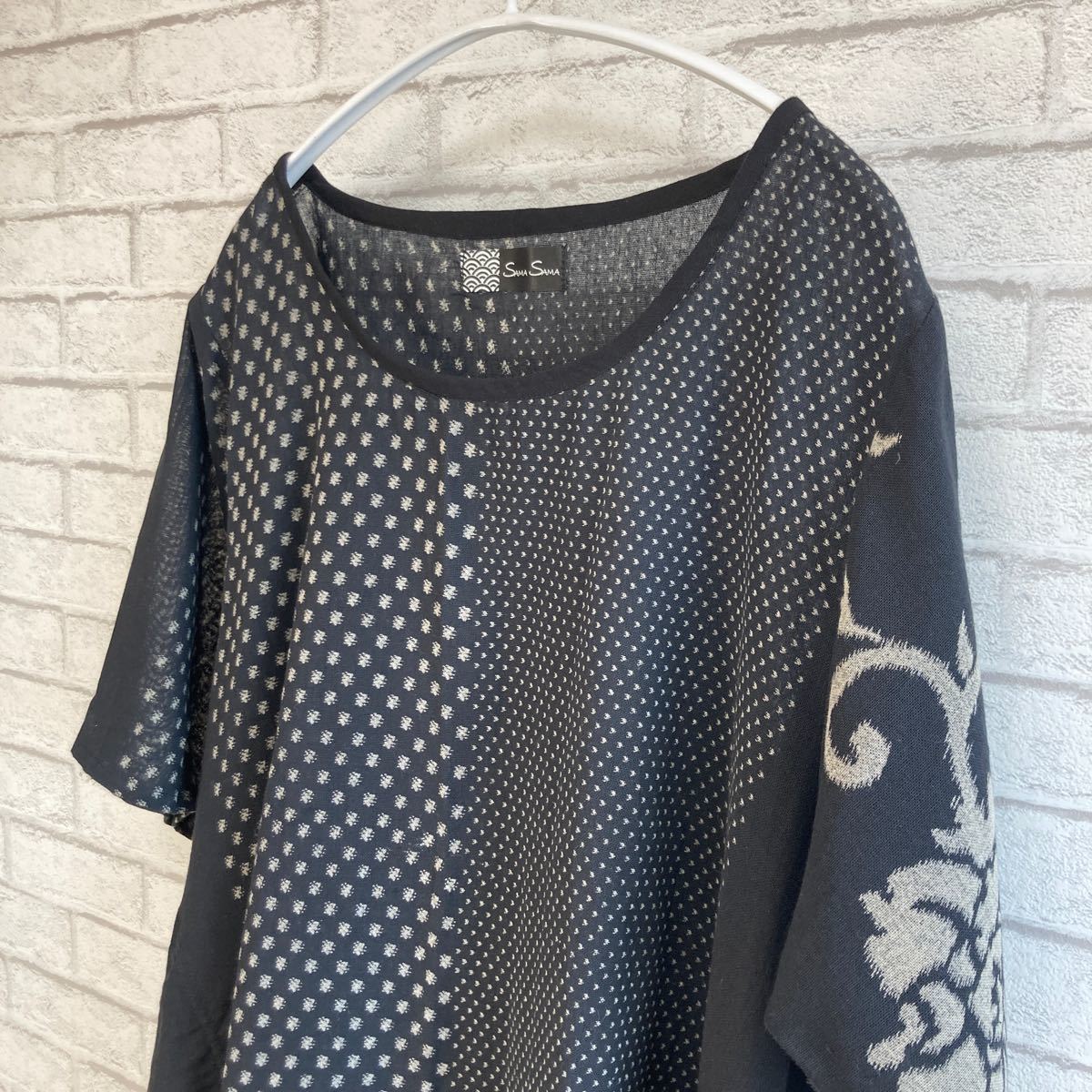 Paypayフリマ 3 170 古着 ワンピース 黒 花柄 レディース 匿名配送 送料無料 トップス Paypayフリマ 3 170 古着 ワンピース 黒 花柄 レディース 匿名配送 送料無料 トップス