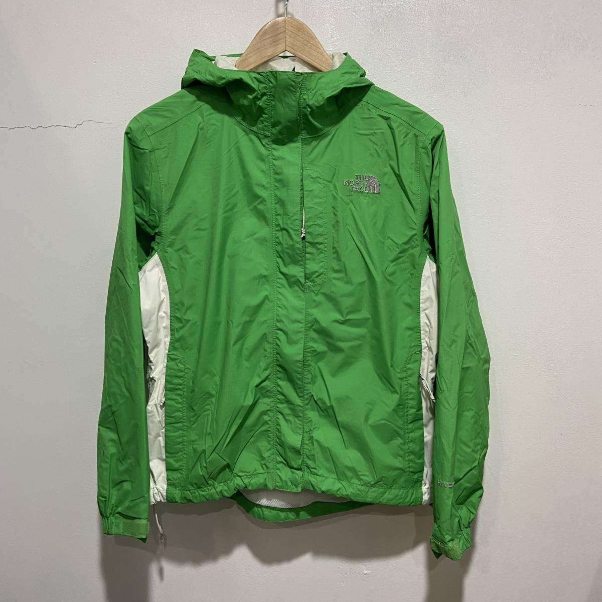 ☆送料無料☆THE NORTH FACE☆HYVENT☆マウンテンパーカー☆ハイベント☆グリーン系☆S☆c21_画像1