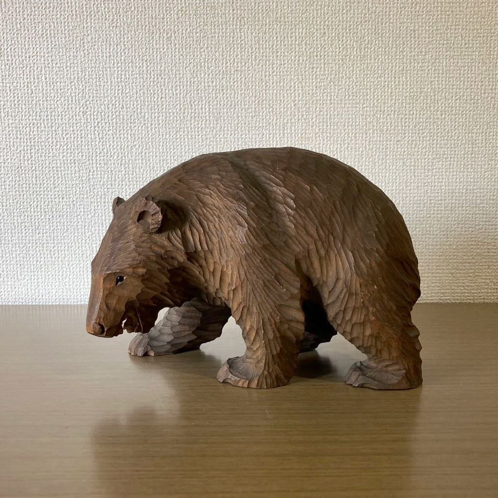 熊 木彫 置物(台座付)北海道 民芸品 お土産 くま木彫り