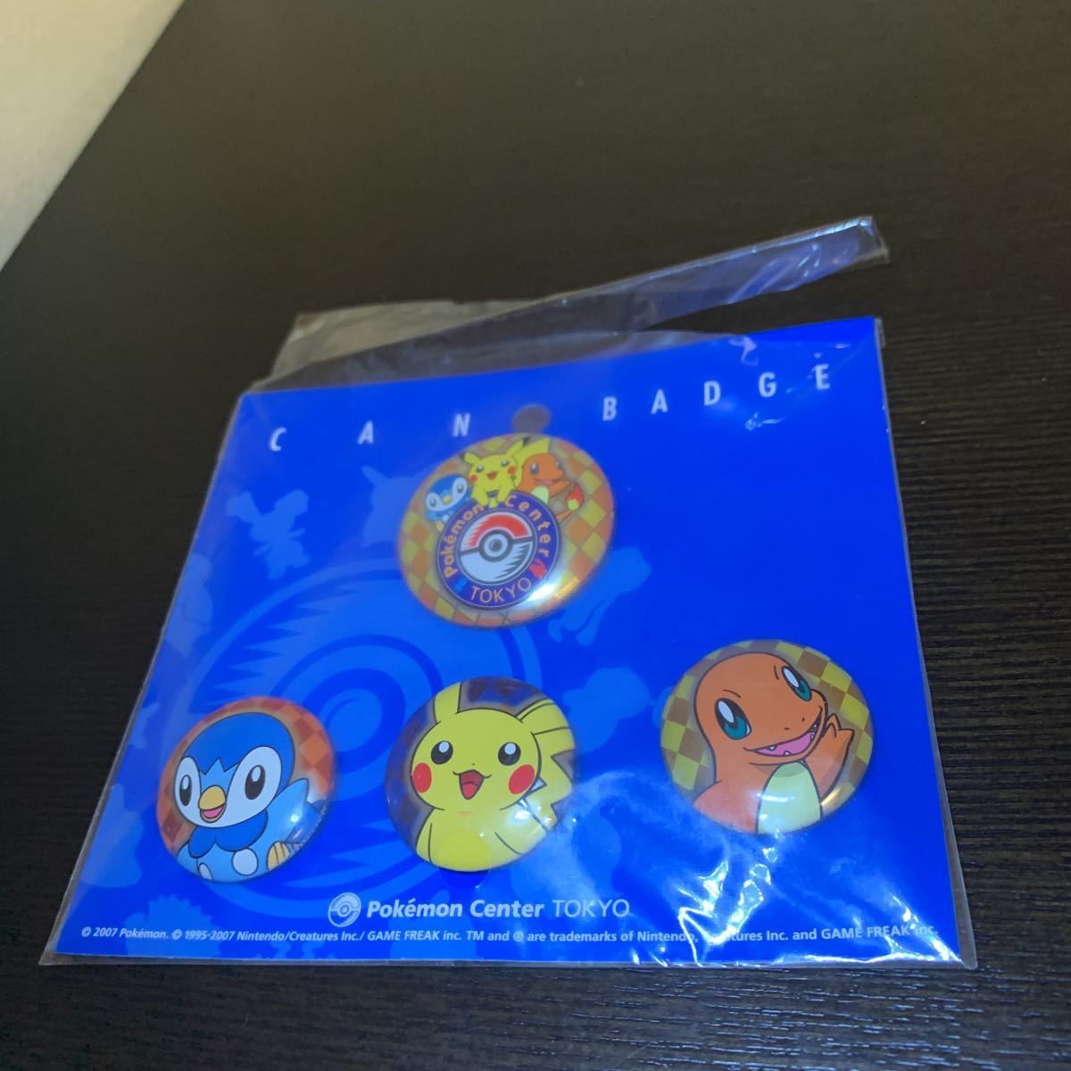 ポケモンセンター トーキョー ロゴ缶 バッジ セット 中古品 ポケモンセンター トーキョー ロゴ缶 バッジ セット 中古品
