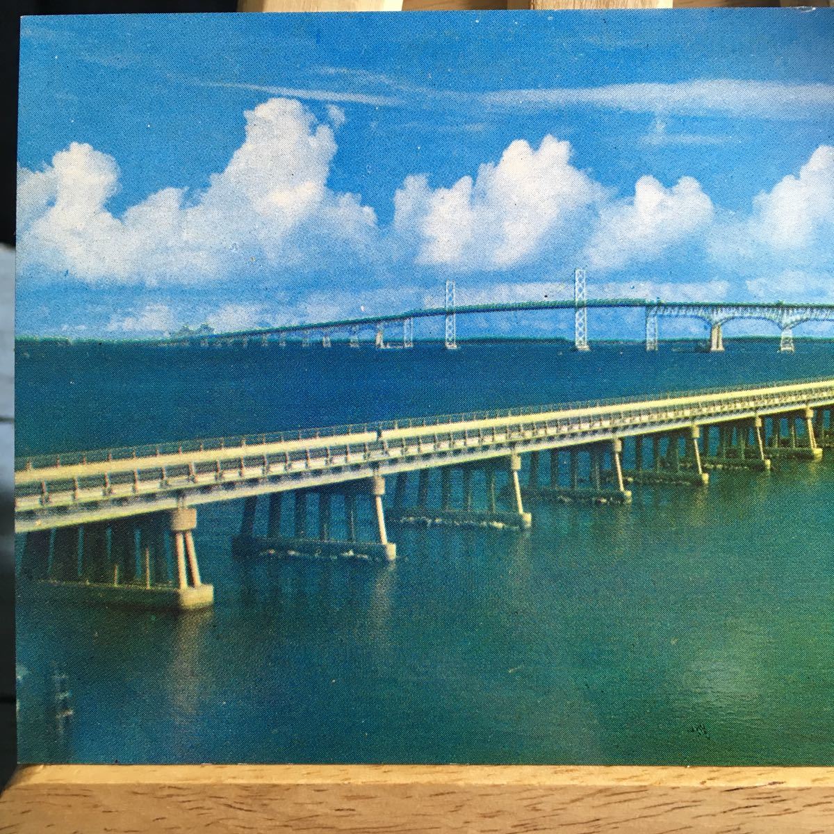 絵葉書 絵はがき 古い絵葉書 古ハガキ ポストカード チェサピーク湾の橋メリーランド州の東海岸と西海岸を結ぶ1952年に45,000ドル…(1557)_画像2