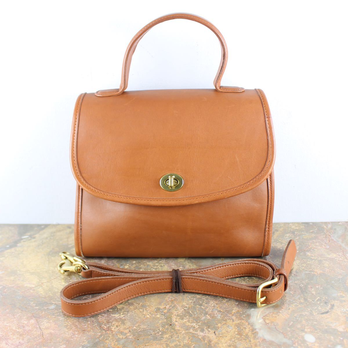 OLD COACH TURN LOCK LEATHER 2WAY SHOULDER BAG MADE IN USA/オールド