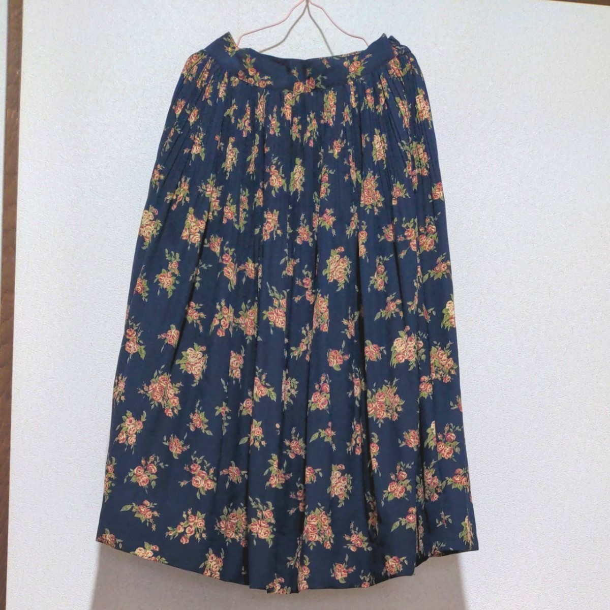 花柄濃紺 ロングスカート☆ ギャザースカート☆Ｍサイズ