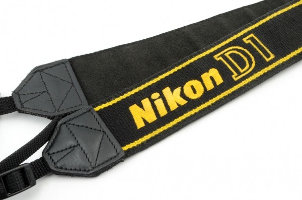 【美品】Nikon D1 Wide Strap ニコン純正 D1 ワイドストラップ #4071の画像1