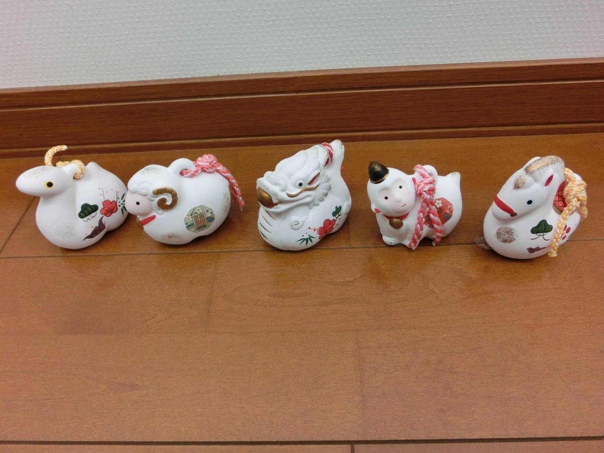 USED美品 干支・土鈴置物 5個セット 未(ひつじ)・巳(へび)・辰 USED美品 干支・土鈴置物 5個セット 未(ひつじ)・巳(へび)・辰
