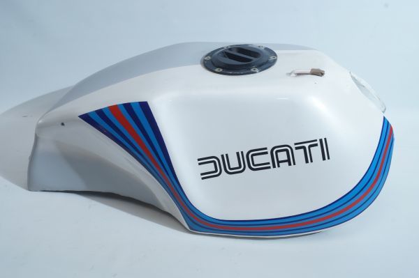 ドゥカティ　シングルデスモ用ガソリンタンク　アルミ　DUCATI　450　250_画像2