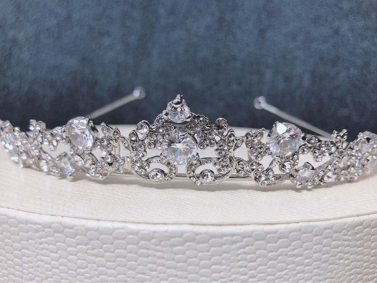 ivory&coのClementineティアラ floraltrendy.com