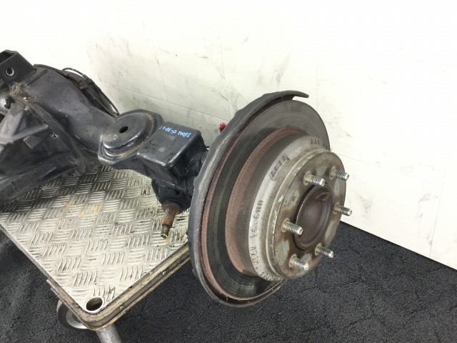 IS002 UBS69GW Bighorn 4WD rear differential housing *LSD * noise none 0 * prompt decision *