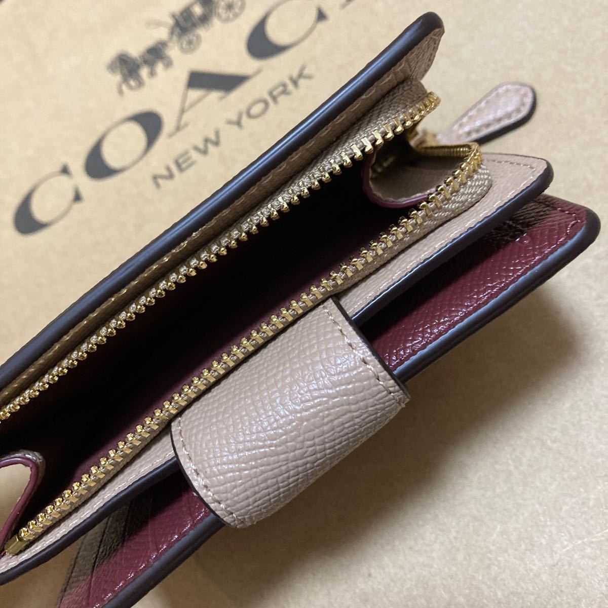 再入荷 最新作 コーチ 新品 財布 折財布 トープ 人気 ceratinxd.com