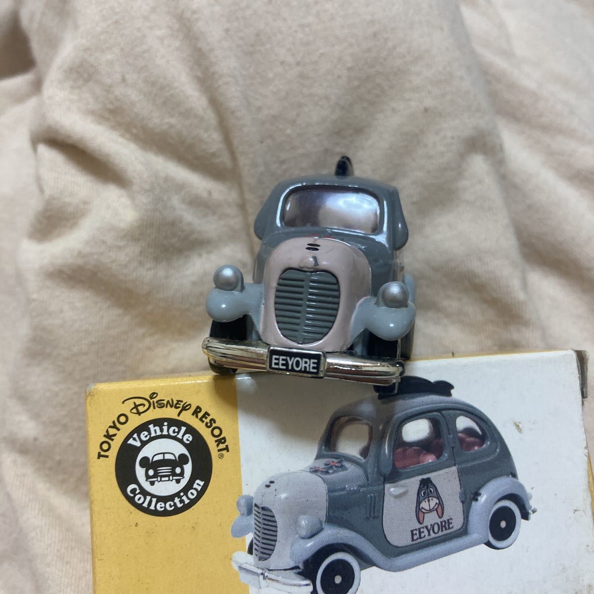 充実の品 トミカディズニーランド特注イーヨー くまのプーさん の
