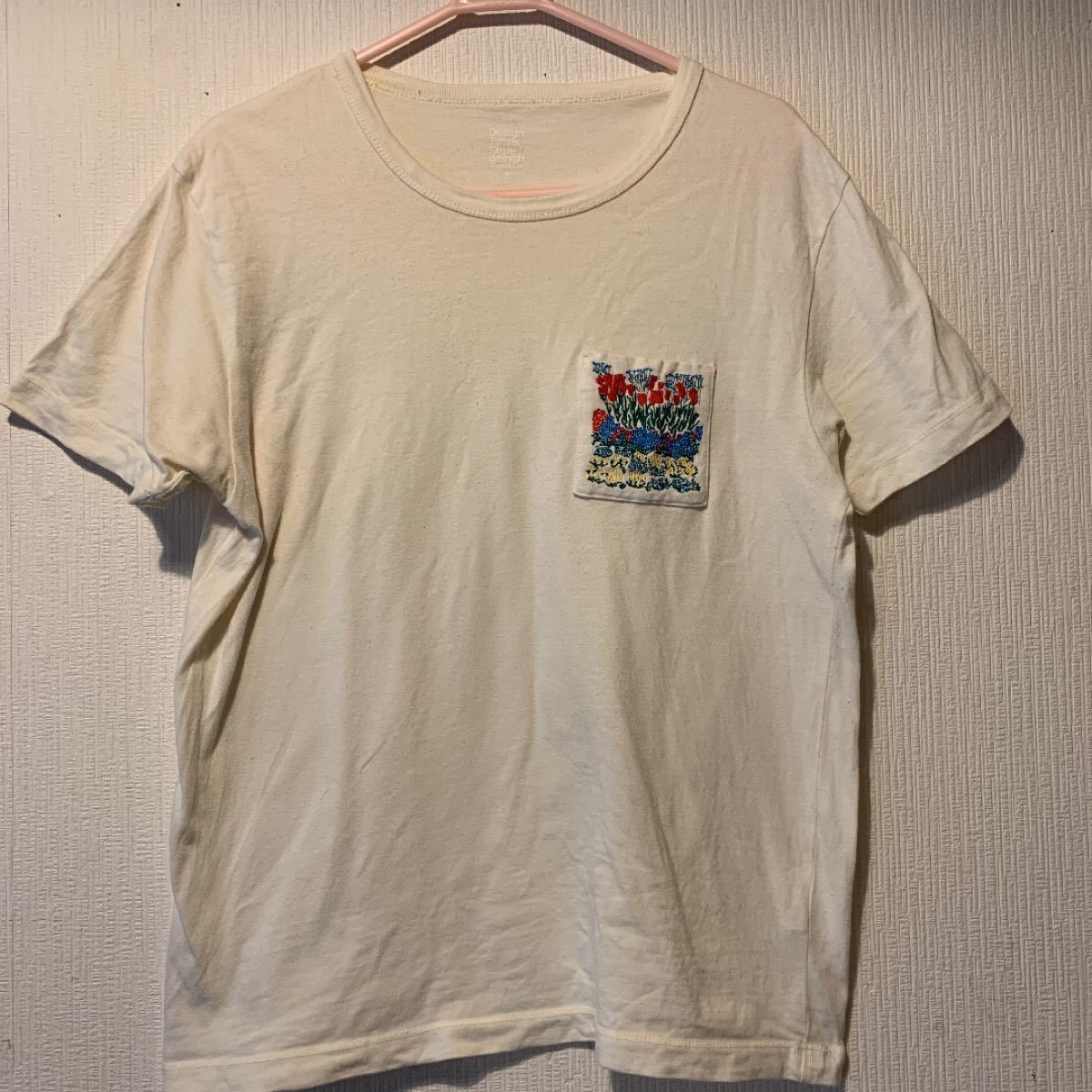Paypayフリマ デザインティーシャツストアグラニフ お花刺繍tee 半袖tシャツ Paypayフリマ デザインティーシャツストアグラニフ お花刺繍tee 半袖tシャツ