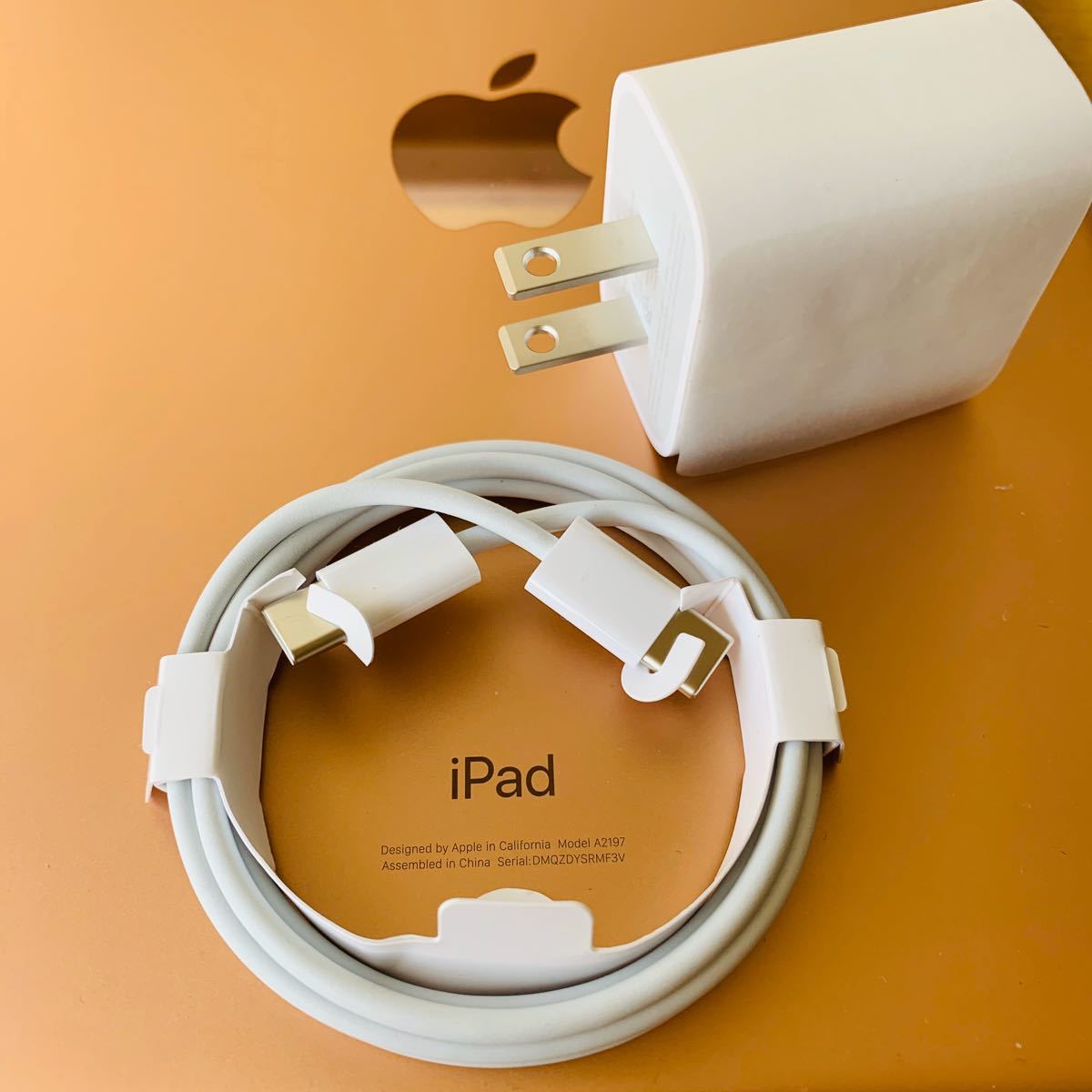Apple純正品iPad付属した18w高速充電アダプター USB-c純正 Apple純正品iPad付属した18w高速充電アダプター USB-c純正
