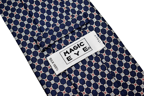 N-2098★送料無料★超美品★MAGIC EYE マジック アイ JUN NECK TIE★ネイビー紺色 総柄 シルクネクタイ_画像5