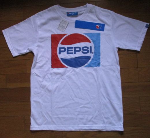 新品　タグ付き　ペプシ　白　Tシャツ　Mサイズ　デカロゴ　PEPSI　ペプシカラー　レア_画像2