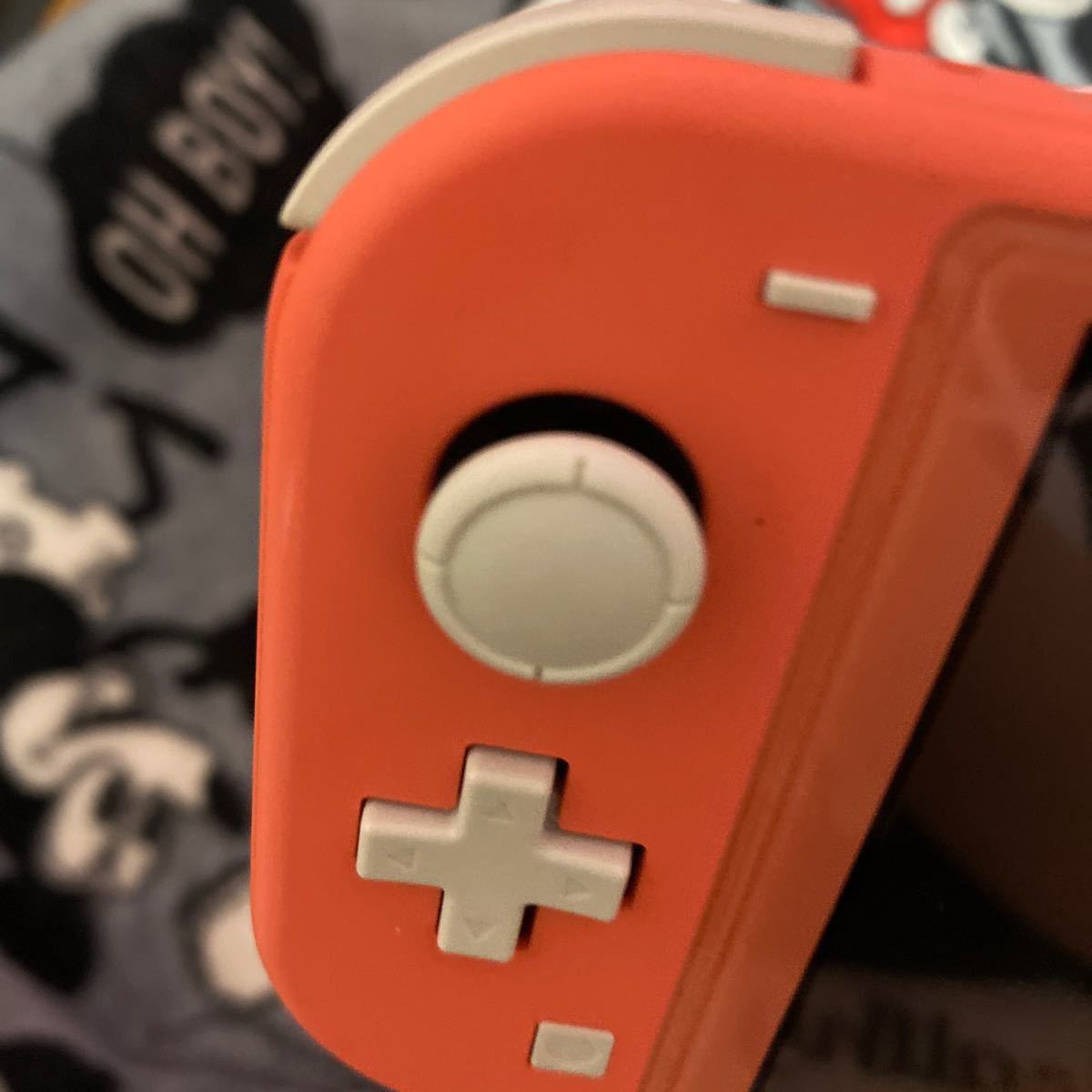  Nintendo Switch Lite コーラル 