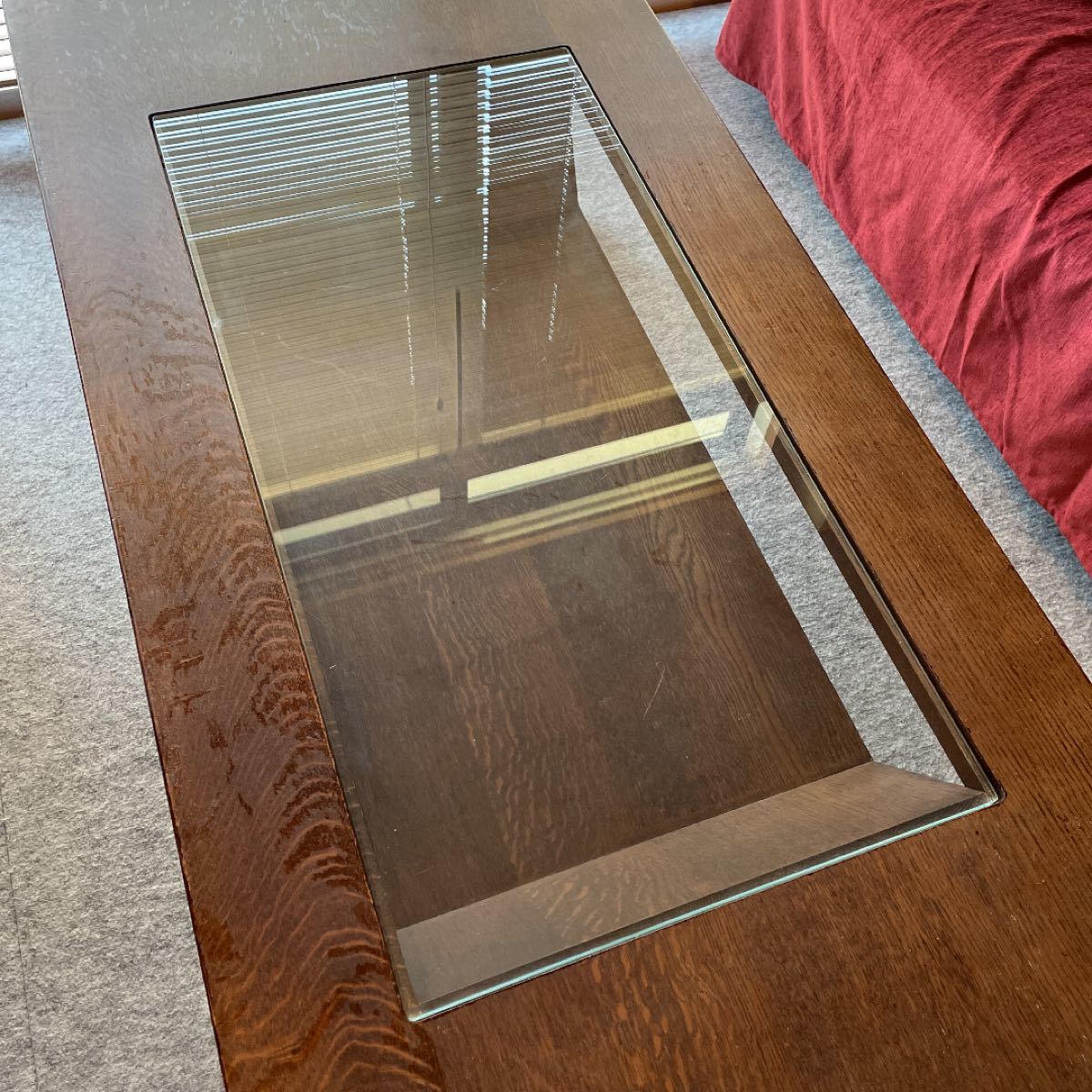 カリモク　ローテーブル　リビングテーブル　ガラス天板　オシャレ　無垢材　北欧デザイン　シンプル