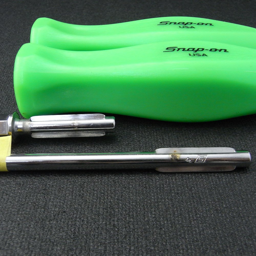 SNAP-ON スナップオン ロングドライバー2本セット 軸長約 SNAP-ON スナップオン ロングドライバー2本セット 軸長約