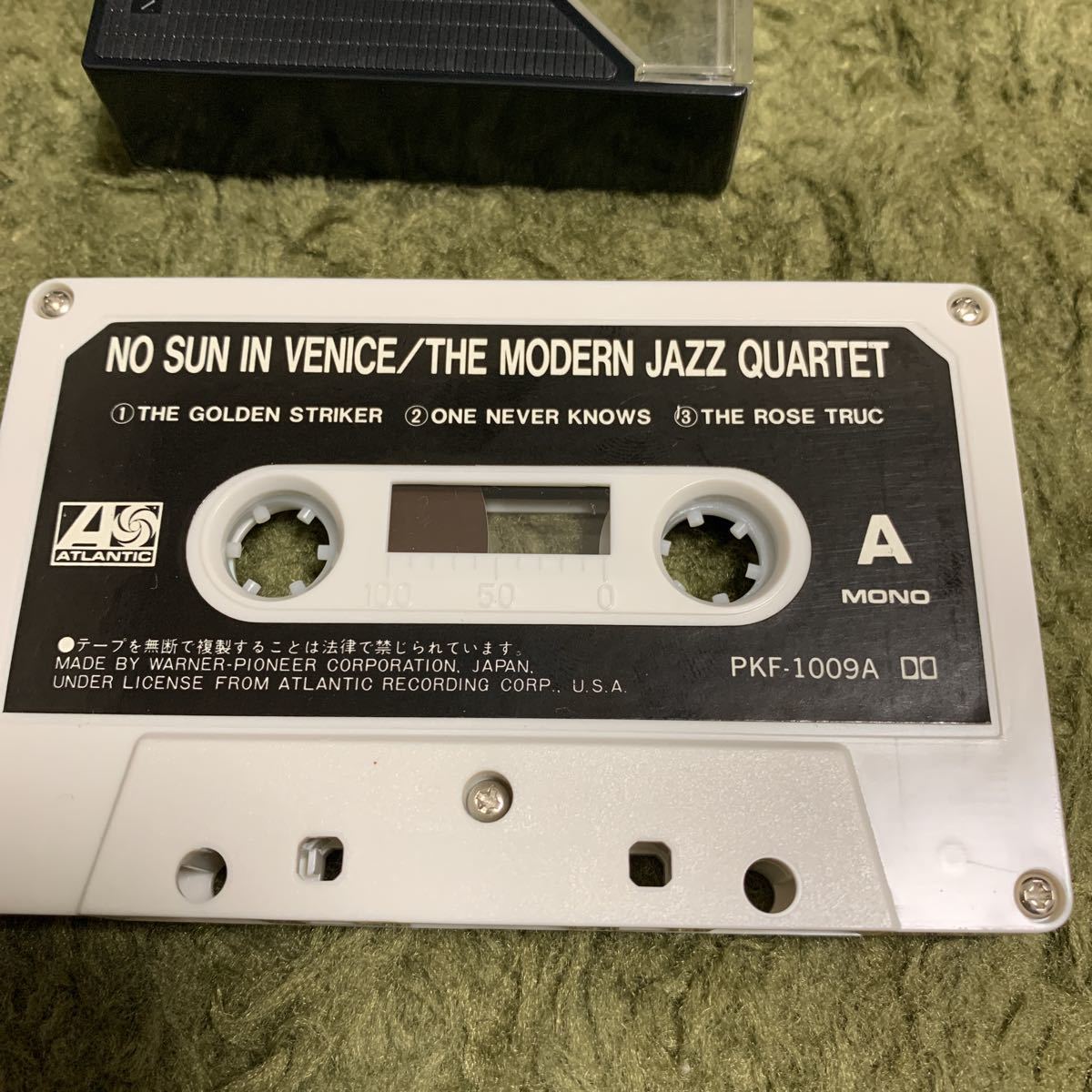 送料込み【国内盤】カセットテープ　モダン・ジャズ・クァルテット　大運河　たそがれのヴェニス　modern jazz quartet no sun in Venice_画像3