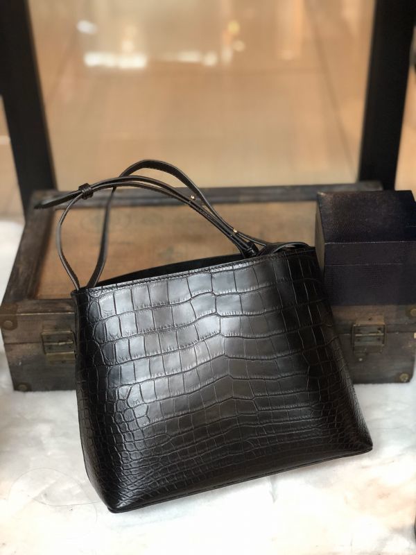 ☆逸品 ワニ革 バッグハンド トートバッグ ショルダーバッグ ☆逸品 ワニ革 バッグハンド トートバッグ ショルダーバッグ