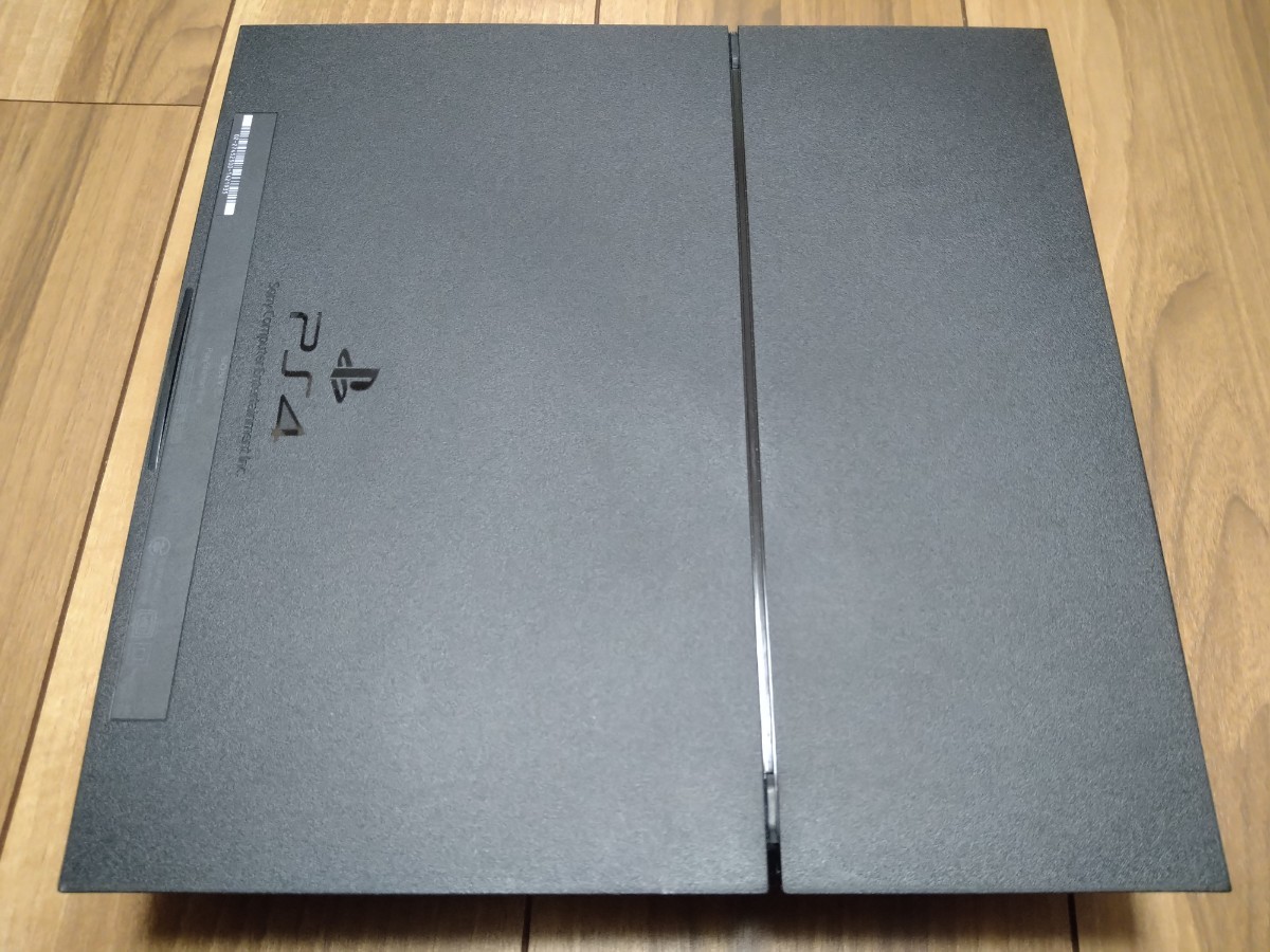 美品　SONY PlayStation4 本体セット＋ソフト3本セット