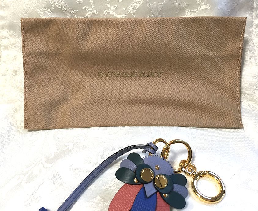 BURBERRY Burberry * leather * original leather * key holder * key charm * south capital pills attaching * unused * free shipping 