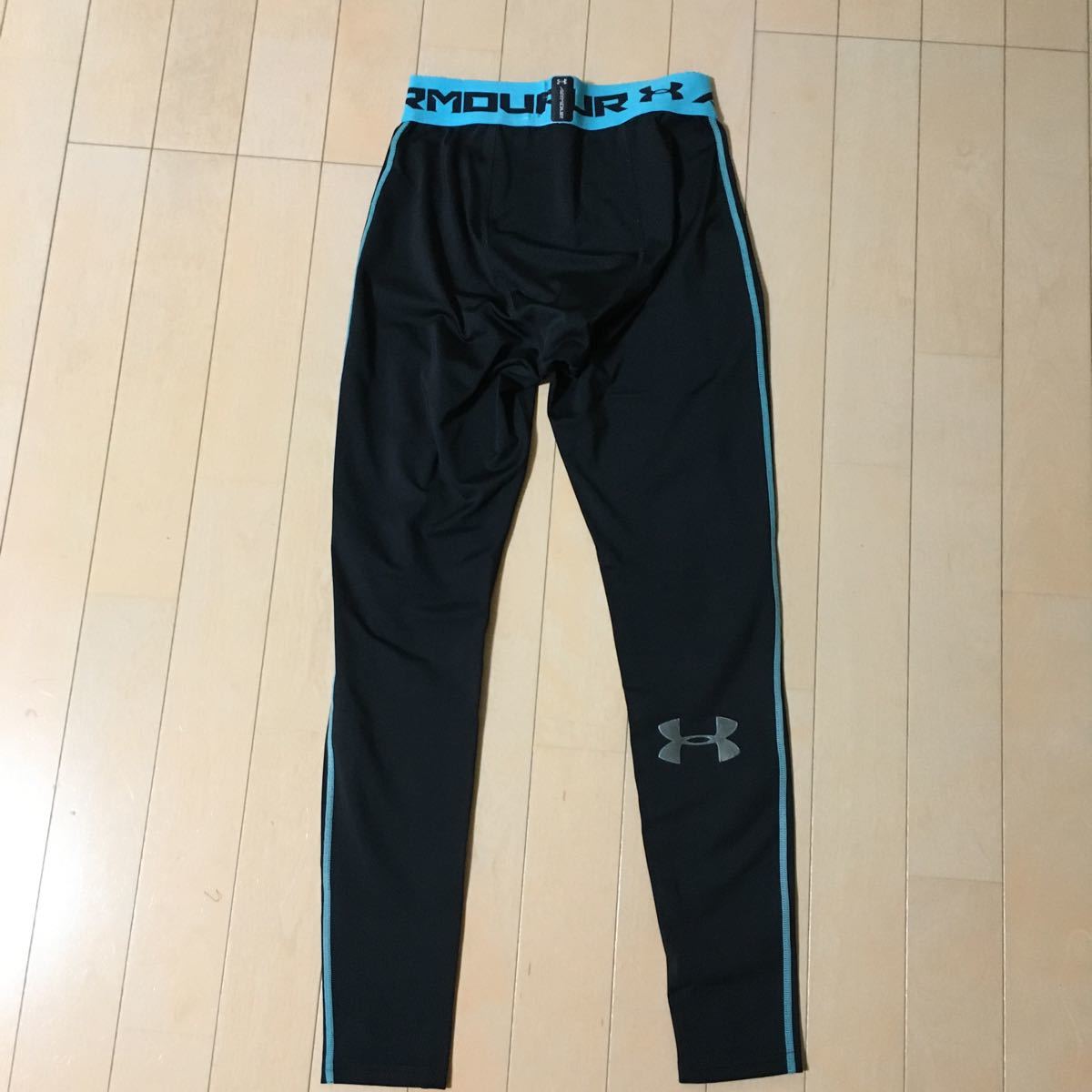 UNDER ARMOUR  スパッツ　MD