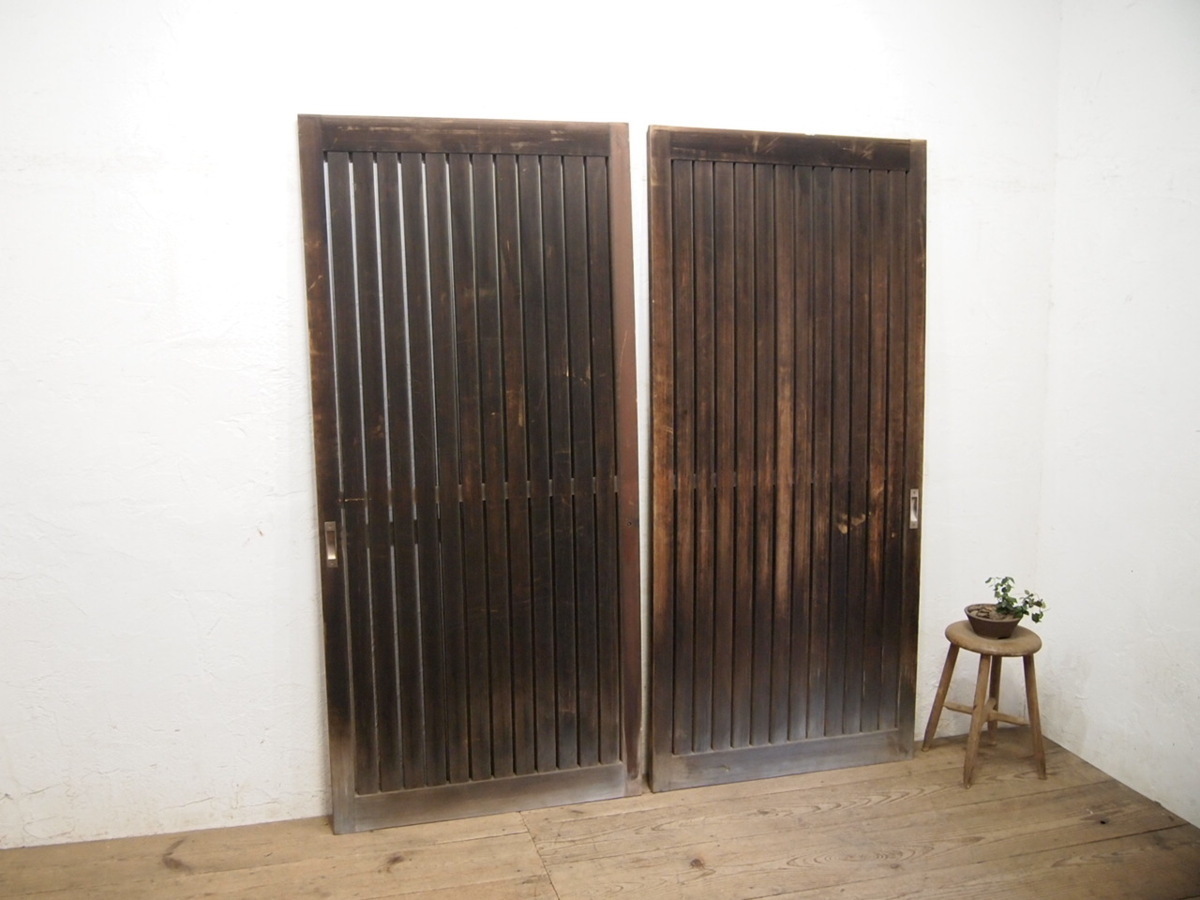 ta load R361*[H187,5cm×W86,5cm]×2 sheets *.. design. large old wooden sliding door * fittings entranceway door gate old Japanese-style house . shop . retro M(yaD) under 