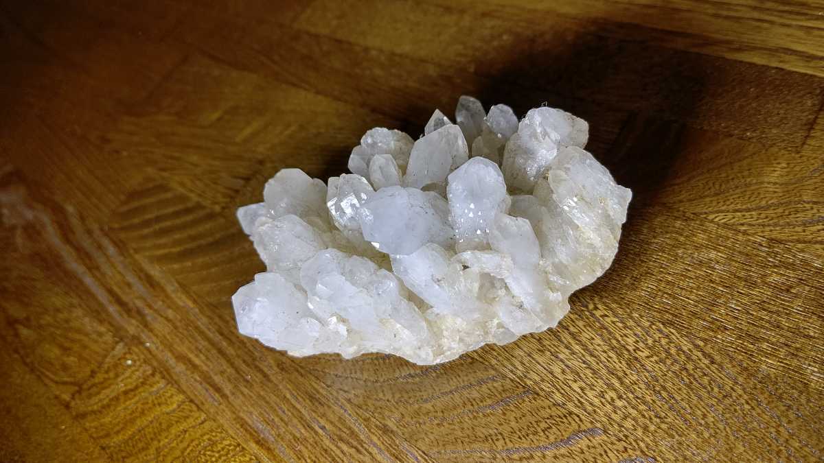 水晶 トパーズ クラスター 岐阜県中津川産 希少品 国産鉱物標本などに