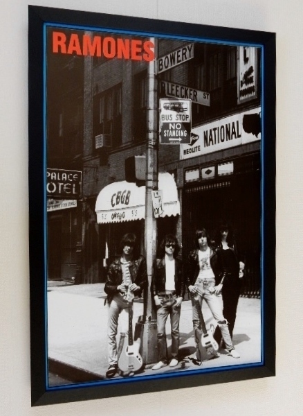 ラモーンズ/1975/大型ポスター額付/Ramones/CBGB/Punk Classic/Bob Gruen/ガンボアート/レトロ ビンテージ/ニューヨークパンク_画像1