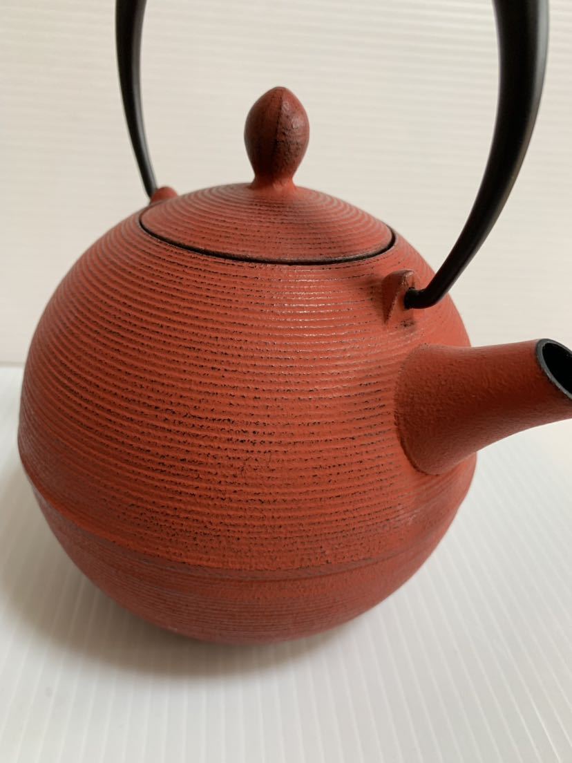 ☆未使用 南部鉄器 Aika IN JAPAN MADE 急須 日の丸 茜色 藍花 鉄急須