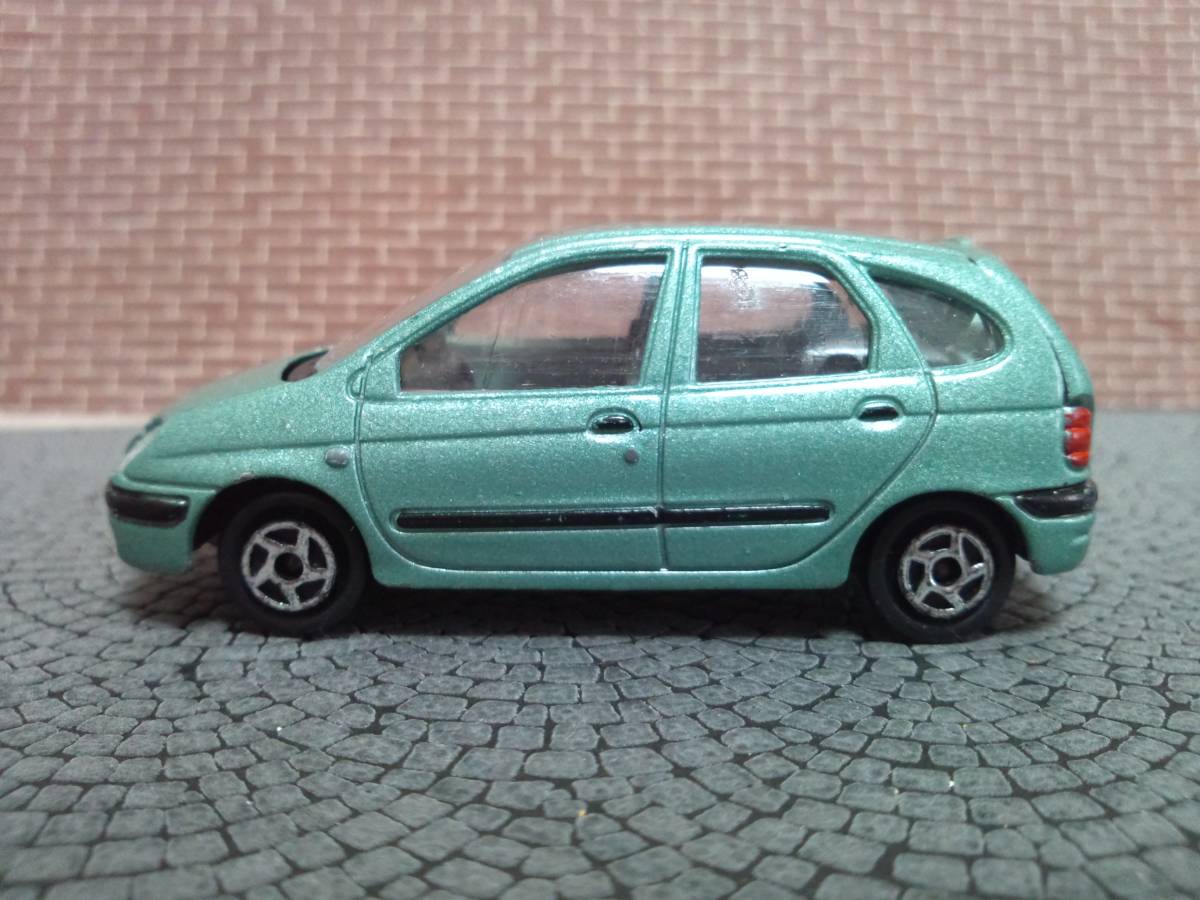 【中古品】 1/57 RENAULT SCENIC Ⅱの画像8