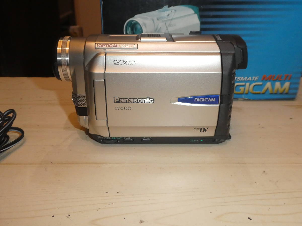 特別セーフ 動作確認済み Panasonic MiniDVビデオカメラ NV-DS200 