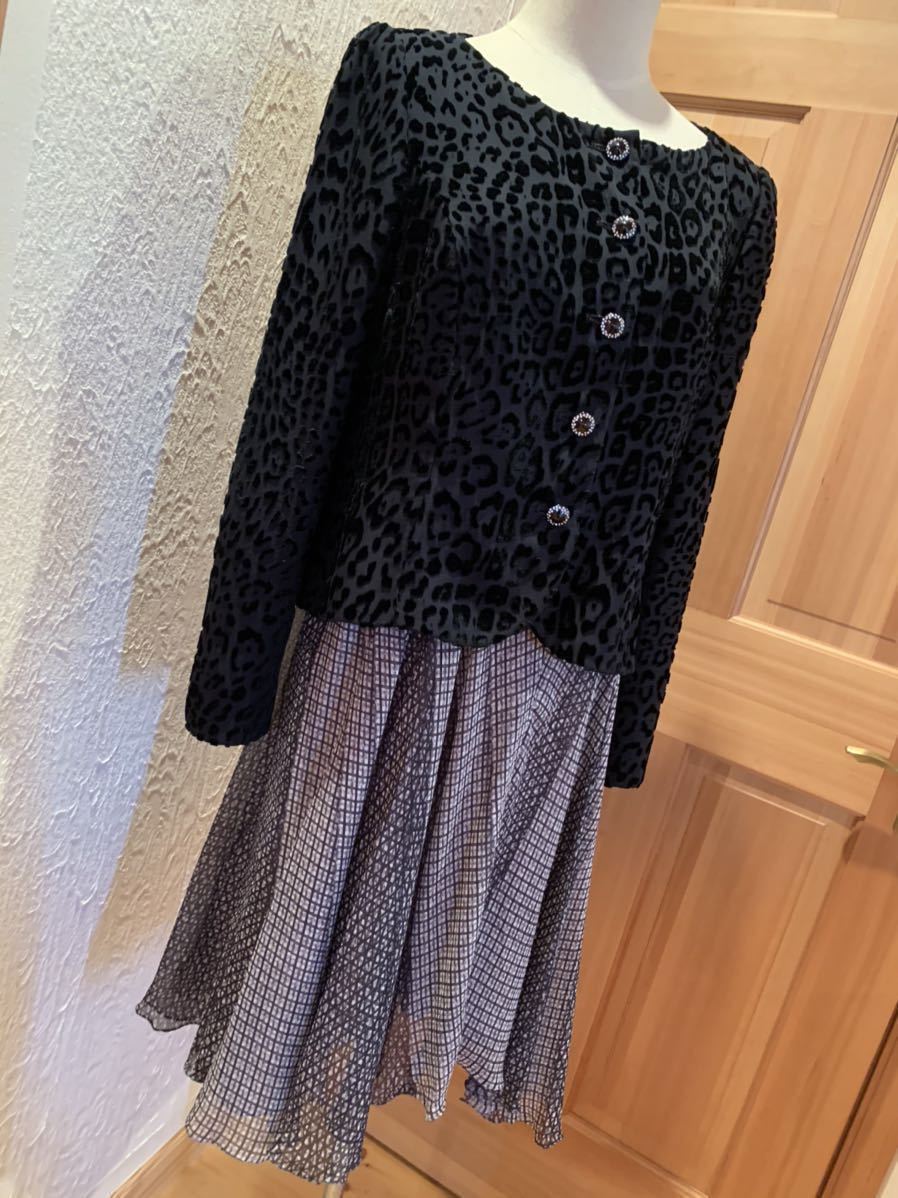 芦田淳 11号サイズ 絹100％ スカートスーツ スーツ/フォーマル/ドレス
