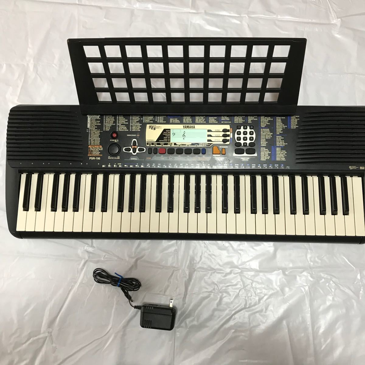 YAMAHA 電子キーボード ヤマハ PSR-195 譜面台 ACアダプタ付き 動作確認済