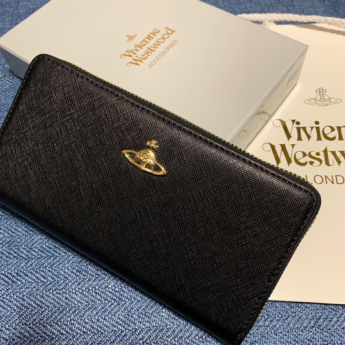 Vivienne Westwood ビビアンウエストウッド  長財布レディース新品未使用　5500VV306 ブラック
