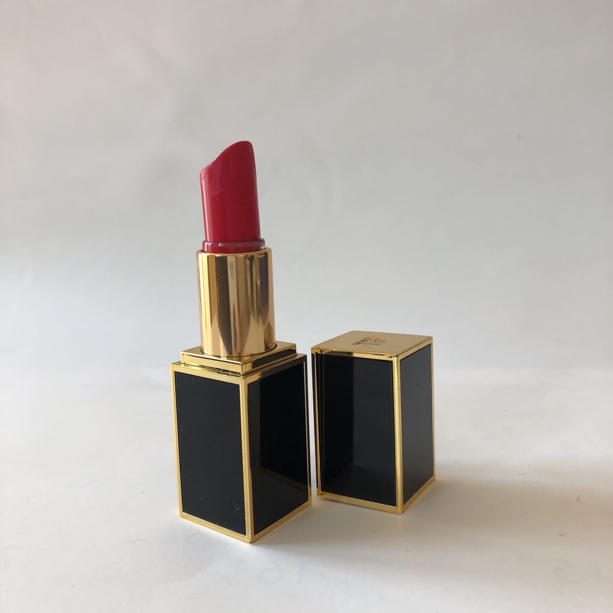 トム フォード ビューティ TOM FORD BEAUTY リップ カラー #74ドレスト トゥーキル_画像1