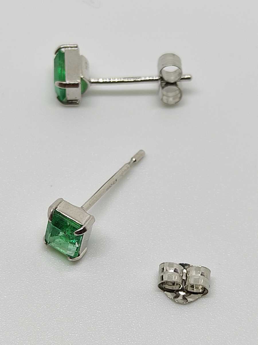 * new goods * Pt900 emerald stud earrings both sides .0.5ct over 