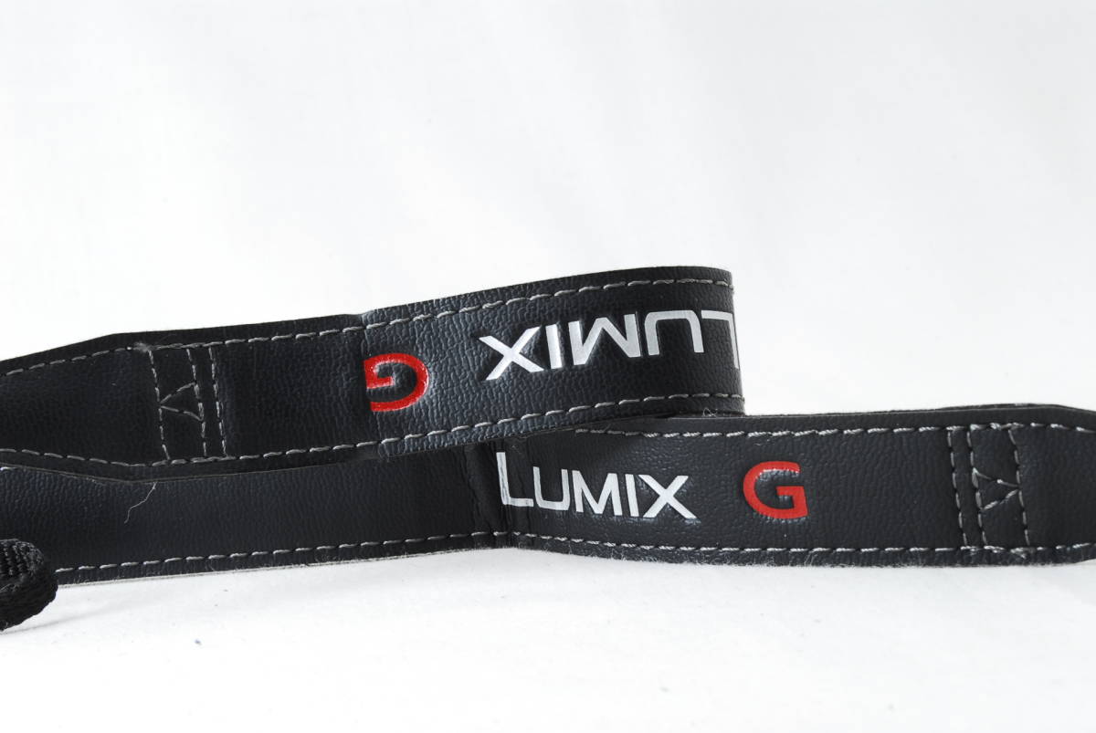 カメラ レンズ(単焦点) 新品級 LUMIX G カメラ ストラップ 黒色(ブラック)×白色(ホワイト)×赤色(レッド) ルミックス ショルダー ネック Camera Strap