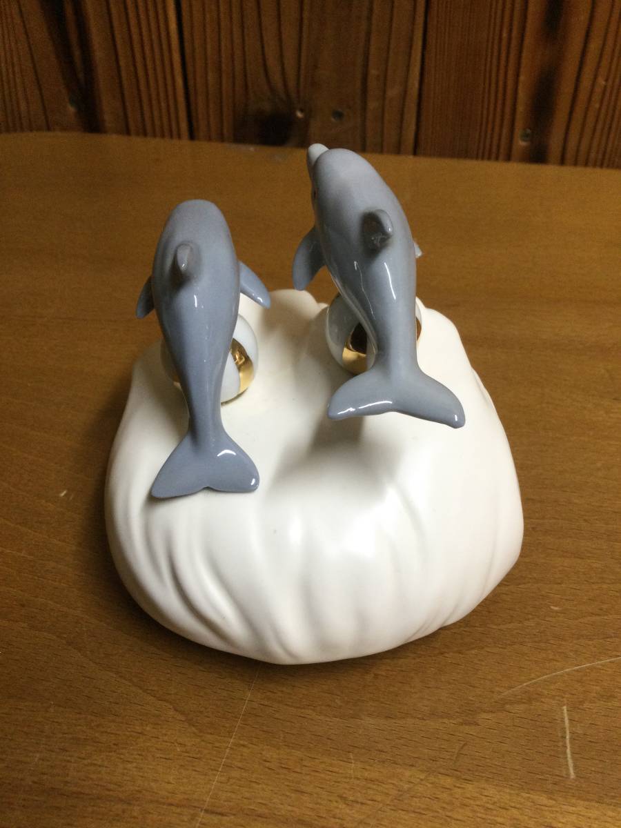  objet d'art music box dolphin rotary beautiful goods 
