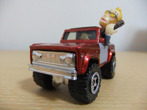 所さん☆トコロさん　マッチボックス　ＦＯＲＤ　ＢＲＯＮＣＯ　赤メタ　長さ約７２ｍｍ_画像1