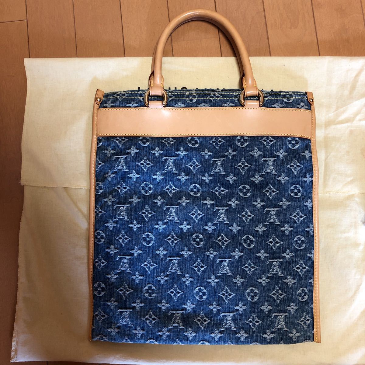 LOUIS VUITTON ルイヴィトン モノグラム デニム フラットショッパー_画像2