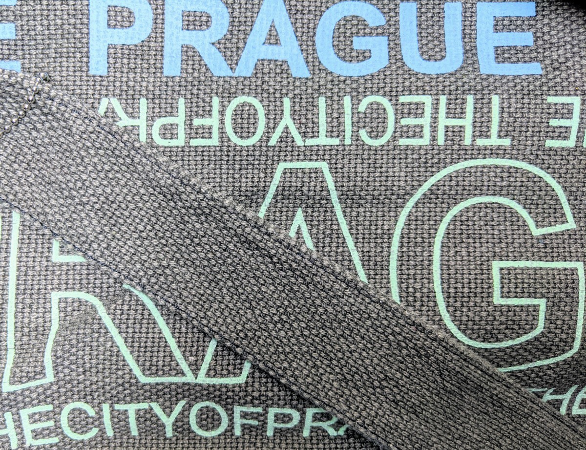 【新品】【未使用】プラハ PRAGUE リネン 【大容量】ショルダーバッグ グレー