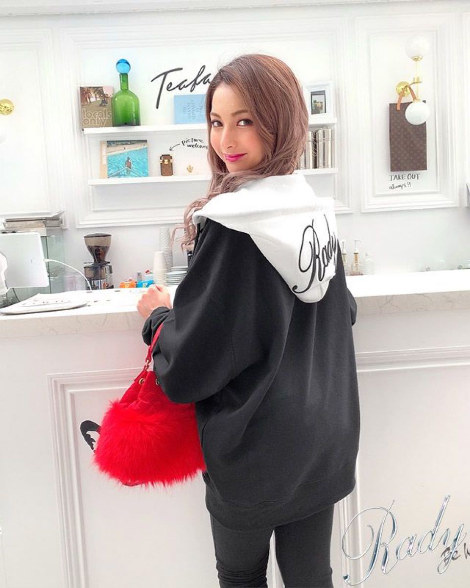 rady フーディセットアップ 完売