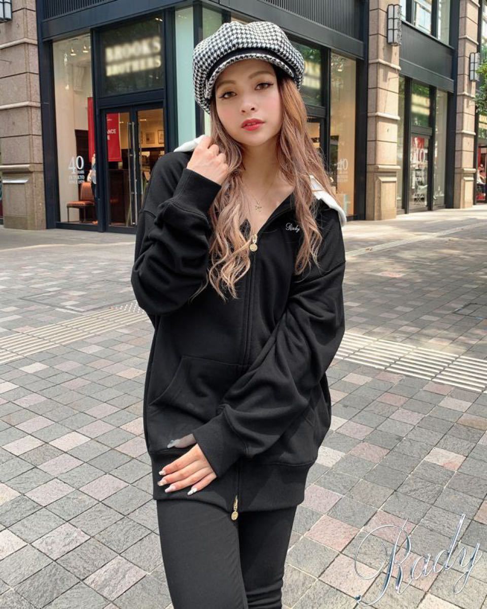 rady フーディセットアップ 完売