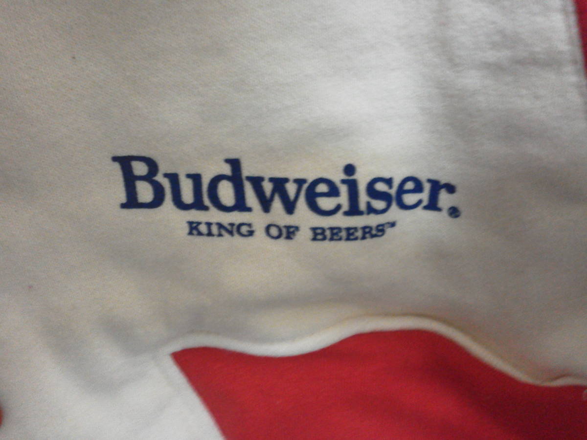 バドワイザー　Budweiser　スウェット　スタジャン　赤×クリーム色　（XL?)　レア？　ビッグサイズ　 オーバーサイズ　大きいサイズ　古着_左腰です。