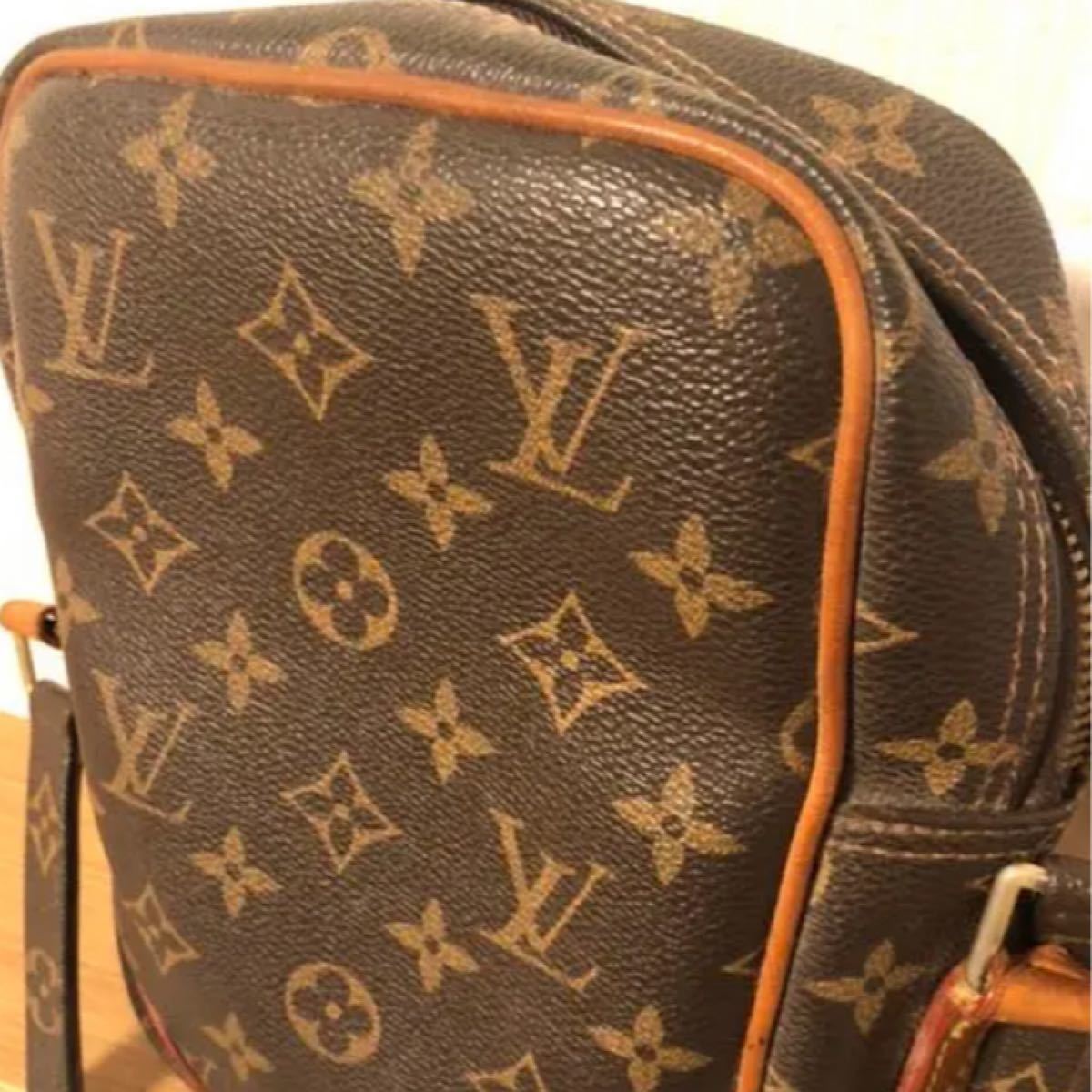 LOUIS VUITTON ショルダーバッグ