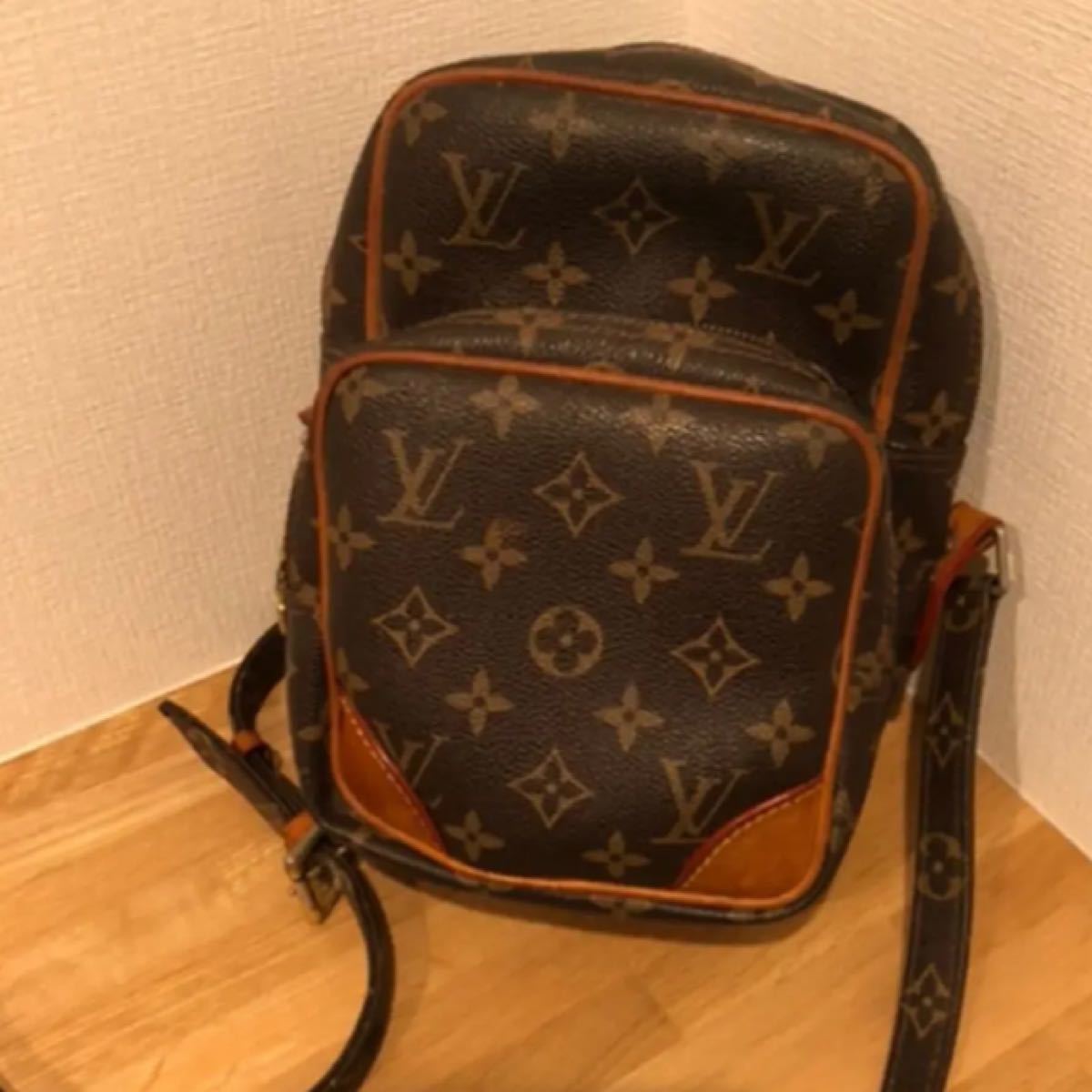 LOUIS VUITTON ショルダーバッグ