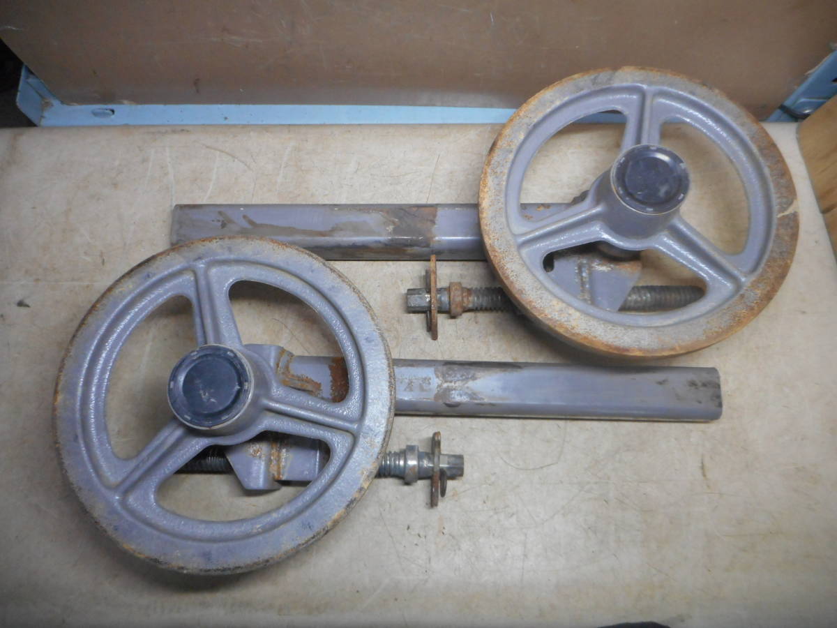 86. クボタコンバイン SRM20 遊動輪部分一式？左右セット　足廻り　走行部パーツ　ローラー